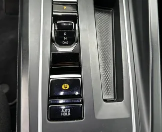 Motore Diesel da 2,0L di Volkswagen Golf 8 2022 per il noleggio in Becici.