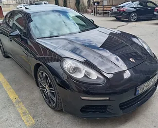 Porsche Panamera 2016 disponibile per il noleggio a Tbilisi, con limite di chilometraggio di illimitato.