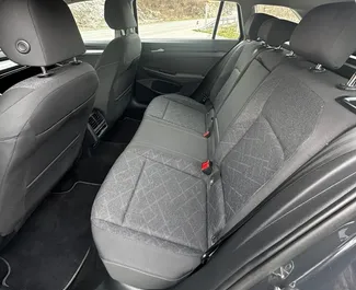 Noleggio Volkswagen Golf 8. Auto Economica, Comfort, Premium per il noleggio in Montenegro ✓ Cauzione di Deposito di 150 EUR ✓ Opzioni assicurative RCT, CDW, SCDW, Furto, All'estero.