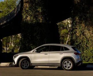 Noleggio auto Mercedes-Benz GLA-Class #16124 Automatico a Tbilisi, dotata di motore 2,0L ➤ Da Giulia in Georgia.