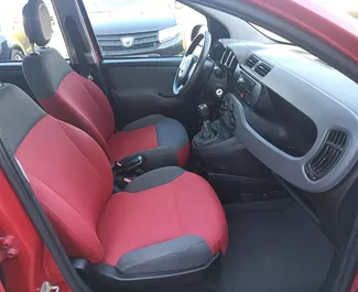 Noleggio Fiat Panda. Auto Economica, Comfort per il noleggio in Grecia ✓ Cauzione di Senza deposito ✓ Opzioni assicurative RCT.