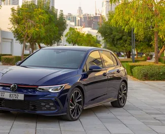 Motore Benzina da 2,0L di Volkswagen Golf 8 2025 per il noleggio a Dubai.