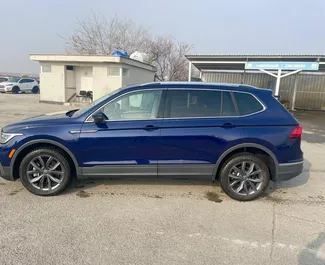 Volkswagen Tiguan 2023 con sistema A trazione integrale, disponibile a Tbilisi.