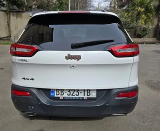 Noleggio Jeep Cherokee. Auto Comfort, SUV, Crossover per il noleggio in Georgia ✓ Cauzione di Deposito di 540 GEL ✓ Opzioni assicurative RCT, SCDW, Senza deposito.
