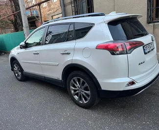 Noleggio Toyota Rav4. Auto Comfort, SUV, Crossover per il noleggio in Georgia ✓ Cauzione di Deposito di 300 GEL ✓ Opzioni assicurative RCT.