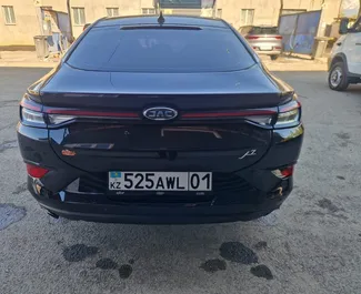 Noleggio JAC J7. Auto Comfort per il noleggio in Kazakistan ✓ Cauzione di Deposito di 30000 KZT ✓ Opzioni assicurative RCT, Giovane.