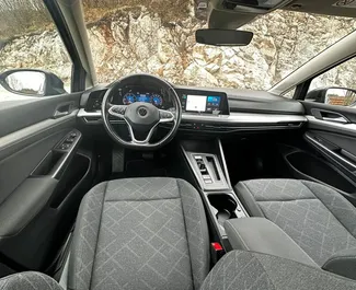 Noleggio Volkswagen Golf 8. Auto Economica, Comfort, Premium per il noleggio in Montenegro ✓ Cauzione di Deposito di 150 EUR ✓ Opzioni assicurative RCT, CDW, SCDW, Furto, All'estero.