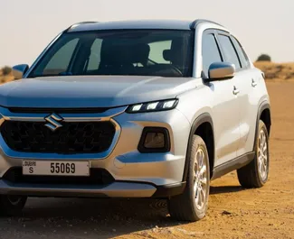 Vista frontale di un noleggio Suzuki Grand Vitara a Dubai, Emirati Arabi Uniti ✓ Auto #15998. ✓ Cambio Automatico TM ✓ 0 recensioni.