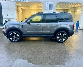 Ford Bronco 2025 con sistema A trazione integrale, disponibile a Tbilisi.