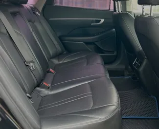 Noleggio auto Hyundai Sonata 2021 in Bielorussia, con carburante Benzina e 150 cavalli di potenza ➤ A partire da 46 USD al giorno.