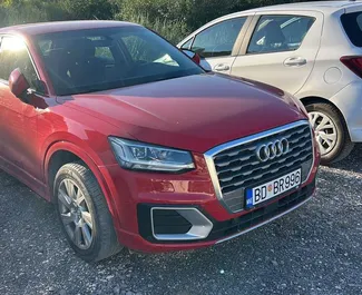 Motore Diesel da 1,6L di Audi Q2 2019 per il noleggio all'aeroporto di Podgorica.