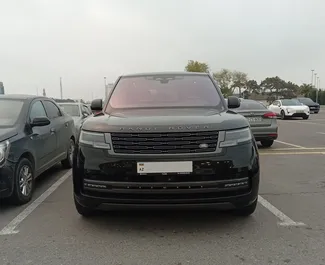 Vista frontale di un noleggio Land Rover Range Rover a Baku, Azerbaigian ✓ Auto #16471. ✓ Cambio Automatico TM ✓ 0 recensioni.