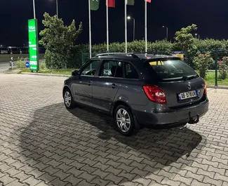 Noleggio Skoda Fabia. Auto Economica per il noleggio in Albania ✓ Cauzione di Senza deposito ✓ Opzioni assicurative RCT, All'estero.