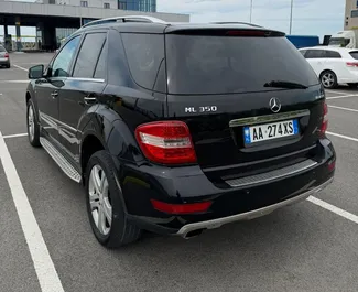 Noleggio Mercedes-Benz ML350. Auto Comfort, Premium, SUV per il noleggio in Albania ✓ Cauzione di Senza deposito ✓ Opzioni assicurative RCT, FDW, All'estero.