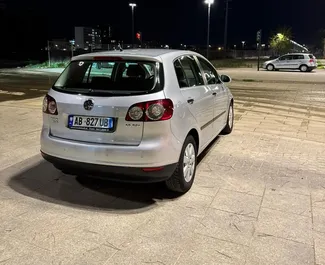 Noleggio auto Volkswagen Golf Plus 2008 in Albania, con carburante Benzina e  cavalli di potenza ➤ A partire da 30 EUR al giorno.