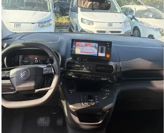 Noleggio auto Citroen Berlingo 2026 in Turchia, con carburante Diesel e 140 cavalli di potenza ➤ A partire da 40 USD al giorno.