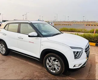 Vista frontale di un noleggio Hyundai Creta all'aeroporto di Goa, Goa ✓ Auto #16172. ✓ Cambio Manuale TM ✓ 0 recensioni.