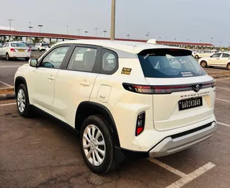 Motore Benzina da 1,5L di Suzuki Grand Vitara 2025 per il noleggio all'aeroporto di Goa.