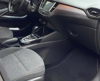 Noleggio auto Opel Crossland 2021 in Albania, con carburante Diesel e 5 cavalli di potenza ➤ A partire da 22 EUR al giorno.