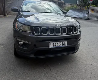 Noleggio auto Jeep Compass 2019 in Georgia, con carburante Benzina e 175 cavalli di potenza ➤ A partire da 100 GEL al giorno.