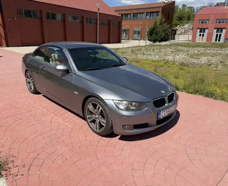 BMW 3-series Cabrio 2015 disponibile per il noleggio a Budva, con limite di chilometraggio di illimitato.