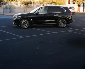 Noleggio BMW X5. Auto Premium, Crossover per il noleggio a Cipro ✓ Cauzione di Deposito di 10000 EUR ✓ Opzioni assicurative RCT, CDW, SCDW, Giovane.