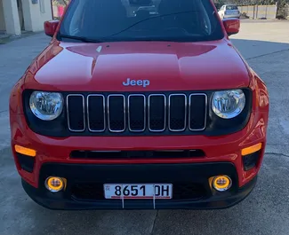 Vista frontale di un noleggio Jeep Renegade a Kutaisi, Georgia ✓ Auto #16184. ✓ Cambio Automatico TM ✓ 0 recensioni.