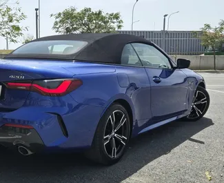 Vista frontale di un noleggio BMW 420i Cabrio a Larnaca, Cipro ✓ Auto #16387. ✓ Cambio Automatico TM ✓ 0 recensioni.