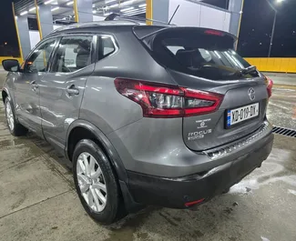 Noleggio Nissan Rogue. Auto Comfort, Crossover per il noleggio in Georgia ✓ Cauzione di Deposito di 810 GEL ✓ Opzioni assicurative RCT, Senza deposito.