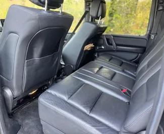 Vista frontale di un noleggio Mercedes-Benz G-Class a Limassol, Cipro ✓ Auto #16466. ✓ Cambio Automatico TM ✓ 0 recensioni.