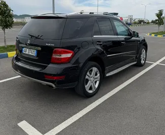 Noleggio auto Mercedes-Benz ML350 2011 in Albania, con carburante Diesel e 200 cavalli di potenza ➤ A partire da 35 EUR al giorno.