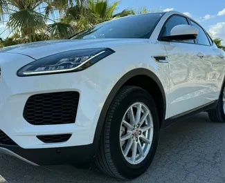Noleggio auto Jaguar E-Pace #16376 Automatico ad Alicante, dotata di motore 2,0L ➤ Da Yevheniia in Spagna.