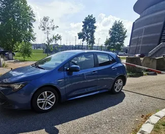 Vista frontale di un noleggio Toyota Corolla a Belgrado, Serbia ✓ Auto #16603. ✓ Cambio Automatico TM ✓ 0 recensioni.