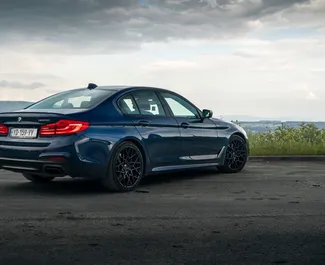 Noleggio auto BMW 5-Series 2019 in Georgia, con carburante Benzina e 530 cavalli di potenza ➤ A partire da 250 GEL al giorno.