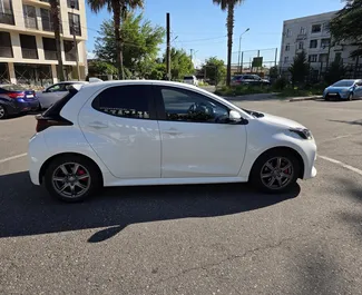Noleggio Toyota Yaris. Auto Economica, Comfort per il noleggio in Georgia ✓ Cauzione di Senza deposito ✓ Opzioni assicurative RCT, SCDW, Passeggeri, Furto, Senza deposito.