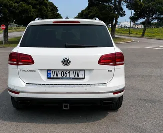Noleggio auto Volkswagen Touareg 2018 in Georgia, con carburante Benzina e 300 cavalli di potenza ➤ A partire da 125 GEL al giorno.