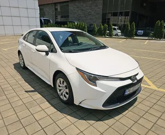 Motore Benzina da 1,8L di Toyota Corolla Sedan 2020 per il noleggio a Batumi.