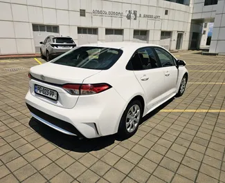 Toyota Corolla Sedan 2020 disponibile per il noleggio a Batumi, con limite di chilometraggio di illimitato.