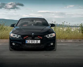 Noleggio auto BMW 428i Gran Coupe 2013 in Georgia, con carburante Benzina e 245 cavalli di potenza ➤ A partire da 180 GEL al giorno.