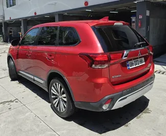 Noleggio auto Mitsubishi Outlander 2019 in Georgia, con carburante Benzina e  cavalli di potenza ➤ A partire da 120 GEL al giorno.