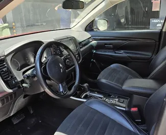 Noleggio Mitsubishi Outlander. Auto Comfort, Crossover per il noleggio in Georgia ✓ Cauzione di Senza deposito ✓ Opzioni assicurative RCT, CDW, FDW, Passeggeri, Furto.