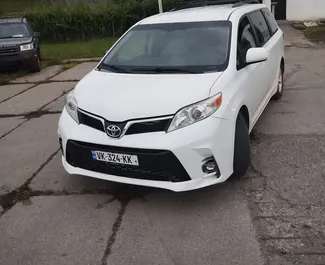 Noleggio auto Toyota Sienna 2018 in Georgia, con carburante Benzina e 270 cavalli di potenza ➤ A partire da 150 GEL al giorno.