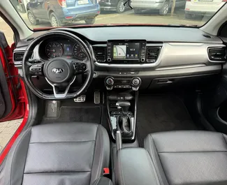 Noleggio Kia Stonic. Auto Comfort, Crossover per il noleggio in Albania ✓ Cauzione di Deposito di 200 EUR ✓ Opzioni assicurative RCT, CDW, SCDW, Furto, All'estero, Senza deposito.