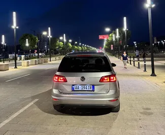 Noleggio Volkswagen Golf 7. Auto Economica, Comfort per il noleggio in Albania ✓ Cauzione di Senza deposito ✓ Opzioni assicurative RCT.