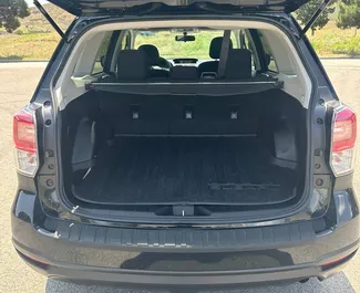 Subaru Forester 2017 disponibile per il noleggio a Tbilisi, con limite di chilometraggio di 250 km/giorno.