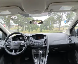 Ford Focus 2017 disponibile per il noleggio a Tbilisi, con limite di chilometraggio di 250 km/giorno.