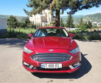 Motore Benzina da 2,0L di Ford Fusion Sedan 2018 per il noleggio a Tbilisi.