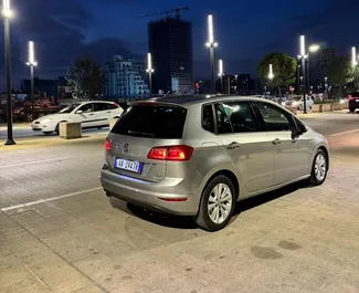 Noleggio auto Volkswagen Golf 7 2016 in Albania, con carburante Diesel e  cavalli di potenza ➤ A partire da 40 EUR al giorno.