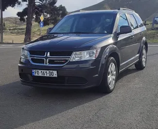 Noleggio auto Dodge Journey 2018 in Georgia, con carburante Benzina e 173 cavalli di potenza ➤ A partire da 100 GEL al giorno.