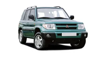 Mitsubishi-Pajero-IO-2005